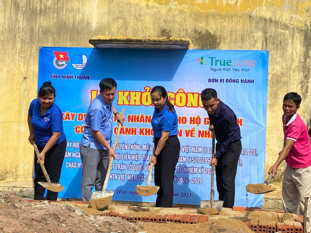 Huyện miền núi Bác Ái ở Ninh Thuận nổ lực giảm nghèo, xóa nhà tạm để xây dựng nông  - Ảnh 3.