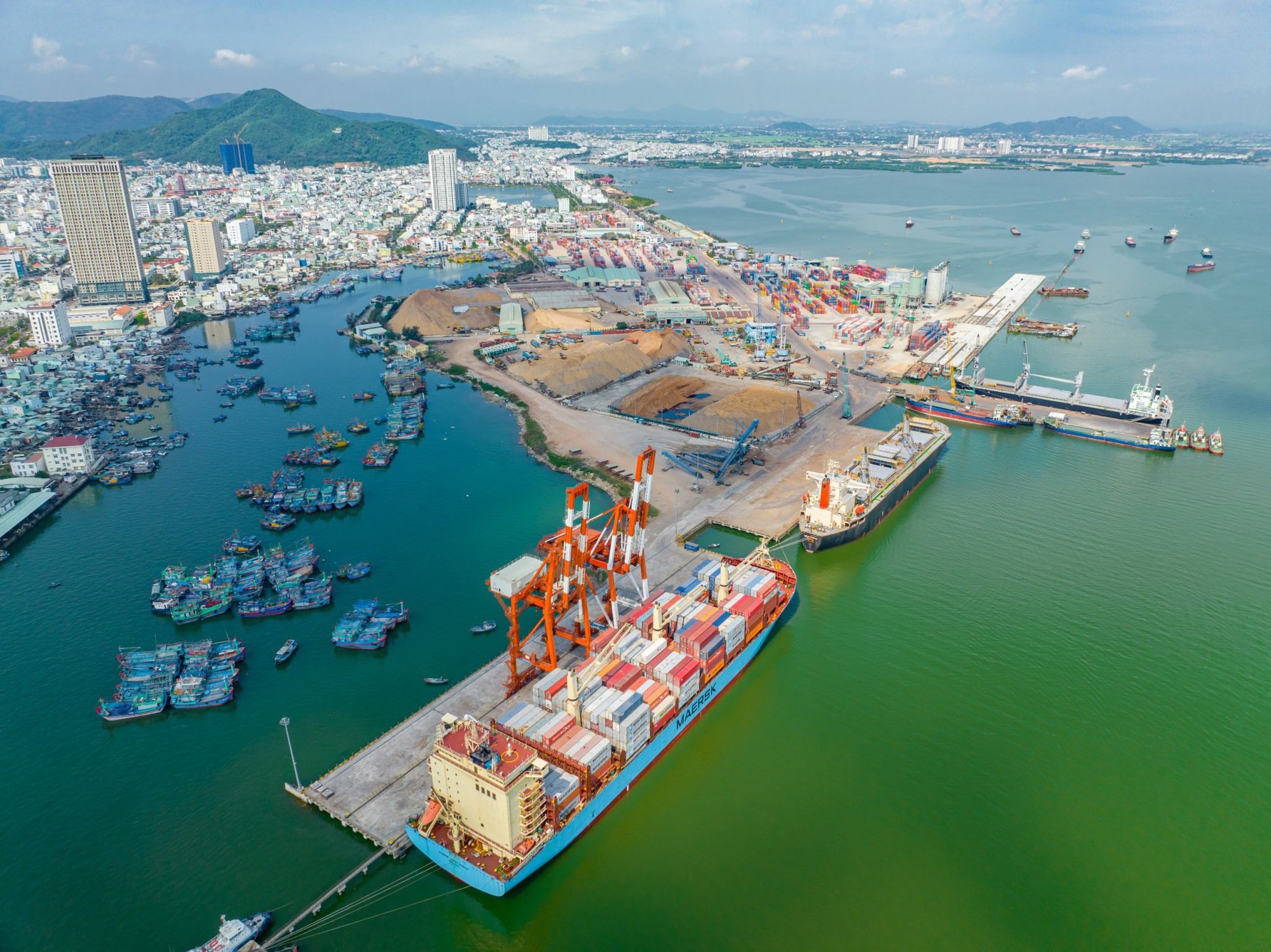 Thủ tướng duyệt quy hoạch Bình Định trong tương lai: &quot;Cơ sở pháp lý đã đầy đủ, chỉ còn chờ cách làm&quot; - Ảnh 1.