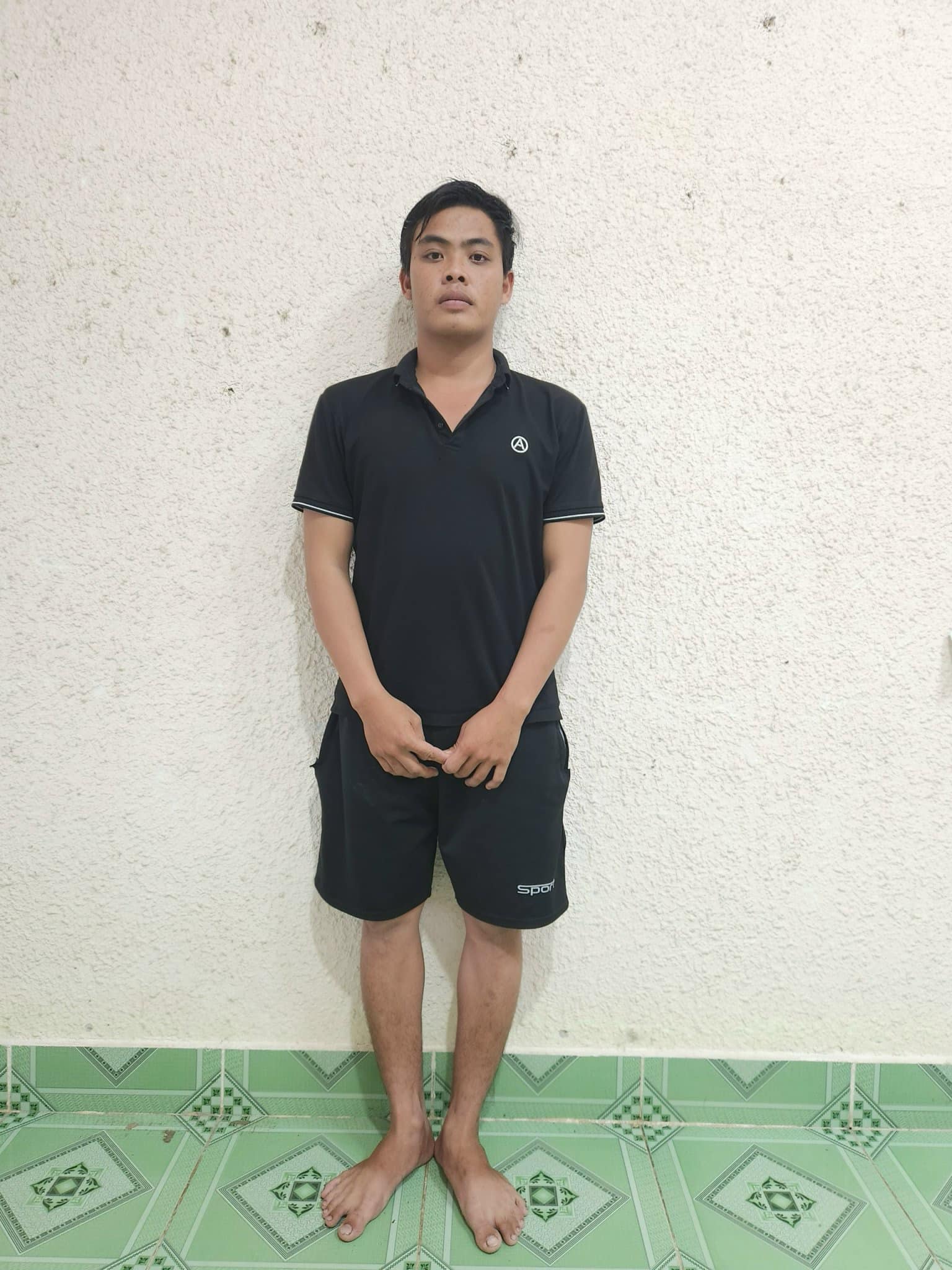 Trưởng nhóm &quot;hỗ trợ người dân về đêm&quot; bị bắt vì cưỡng đoạt 5 triệu đồng của người mua bán ma túy - Ảnh 1.