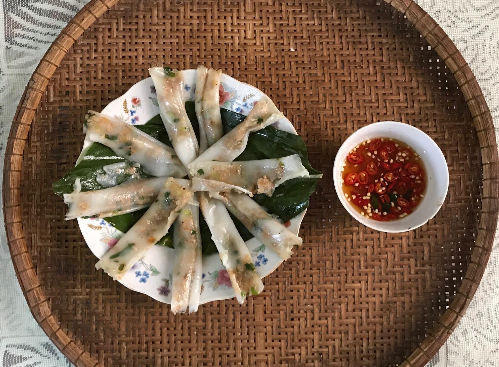 Nghề làm loại bánh tiến vua nổi tiếng xứ Huế được công nhận là nghề truyền thống - Ảnh 2.