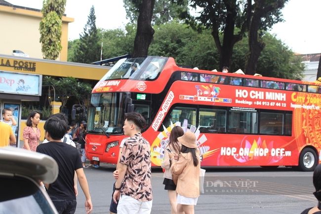 Một ngày khám phá TP.HCM: Ăn - chơi trọn vẹn, đủ chất Sài Gòn - Ảnh 2.