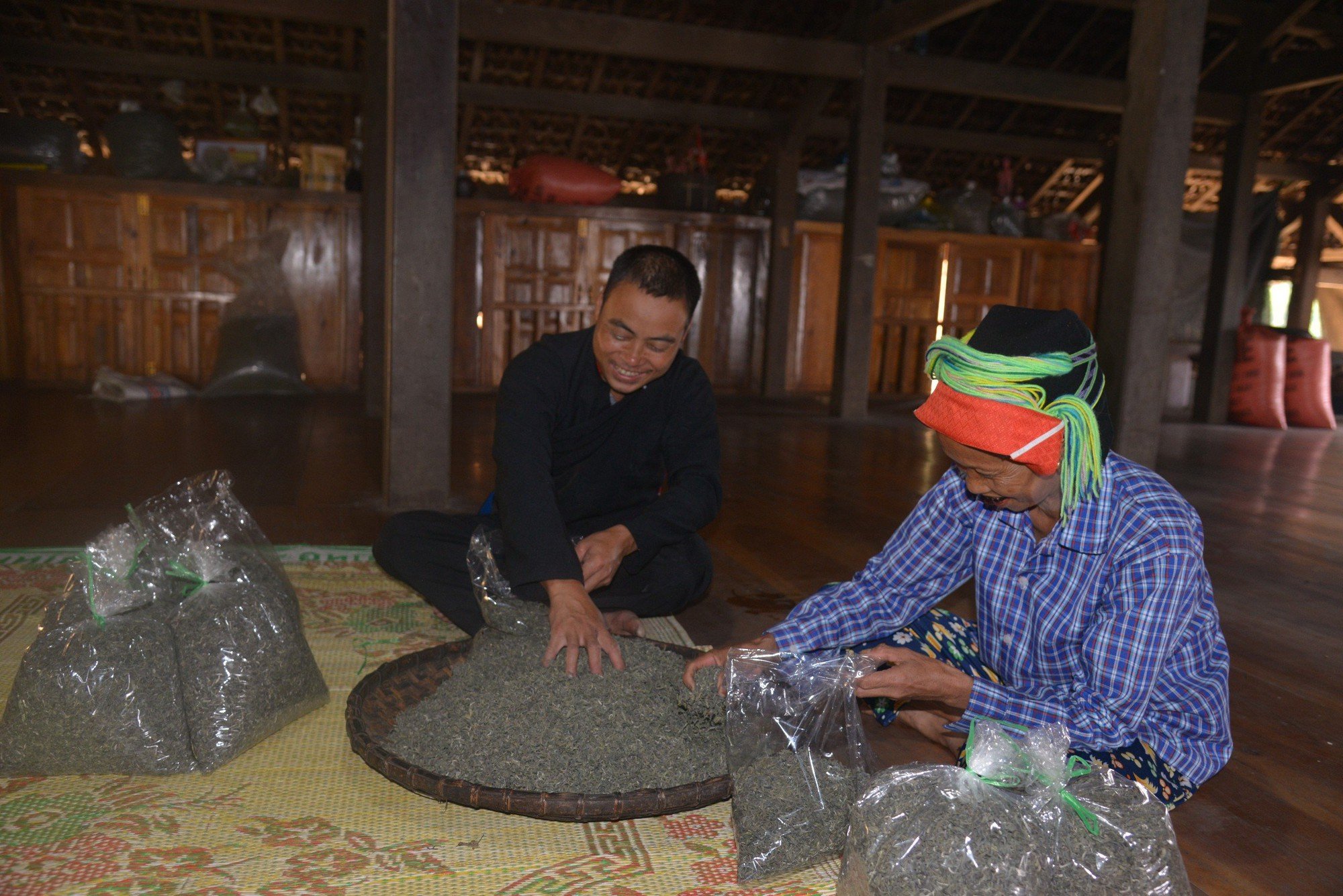 Chỉ làm chè, trồng rau, nuôi lợn mà một nông dân ở thành phố Hà Giang thoát được nghèo - Ảnh 2.