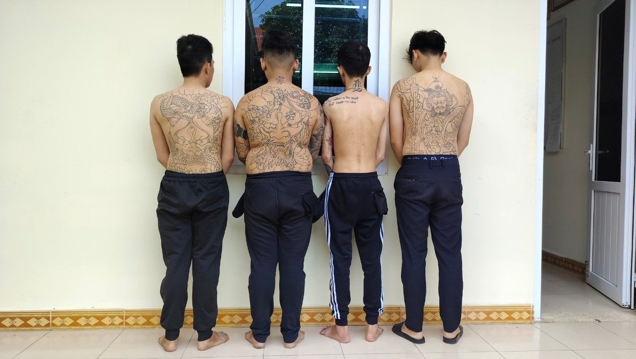 Phá băng cướp giật từ TPHCM uống Long An “ăn hàng” dọc quốc lộ 1 - Ảnh 2.
