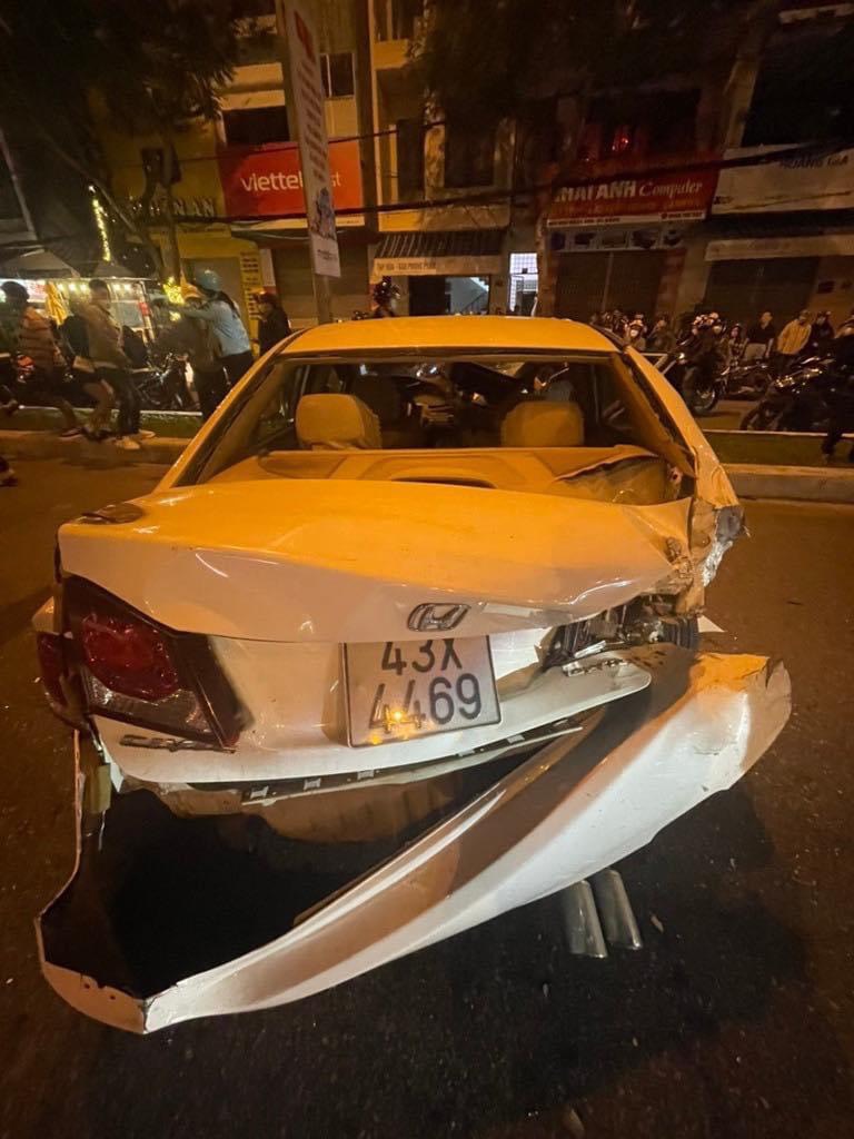 Người đàn ông tử vong sau va chạm với xe 7 chỗ tại Đà Nẵng - Ảnh 1.