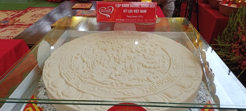 Cặp bánh tại Lễ hội đền Trần Thái Bình xác lập Kỷ lục Guinness Việt Nam - Ảnh 5. Cặp bánh tại Lễ hội đền Trần Thái Bình xác lập Kỷ lục Guinness Việt Nam - Ảnh 5.