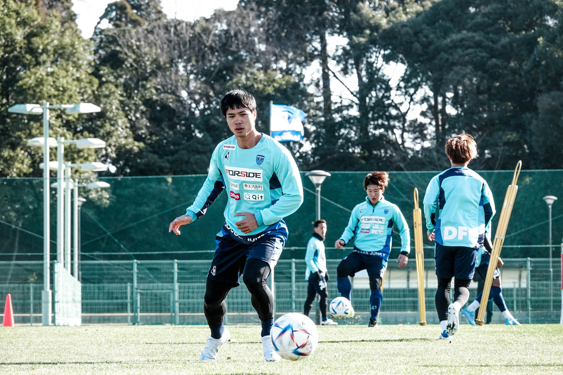 Công Phượng tiết lộ 3 lợi thế khi khoác áo Yokohama FC - Ảnh 1.