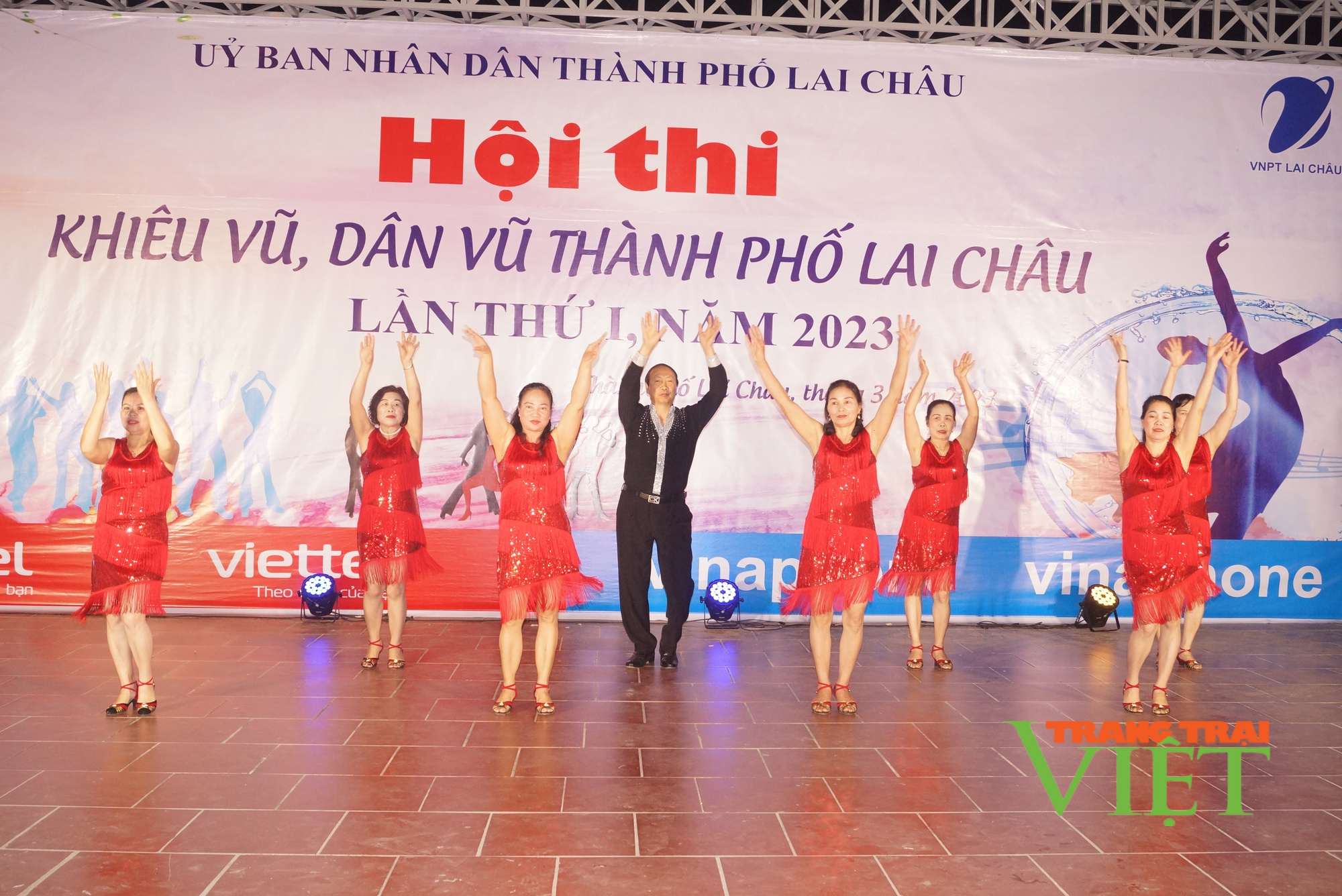 32 nhóm, câu lạc bộ tham gia hội thi khiêu vũ, dân vũ thành phố Lai Châu lần thứ I - Ảnh 2. 32 nhóm, câu lạc bộ tham gia hội thi khiêu vũ, dân vũ thành phố Lai Châu lần thứ I - Ảnh 2.