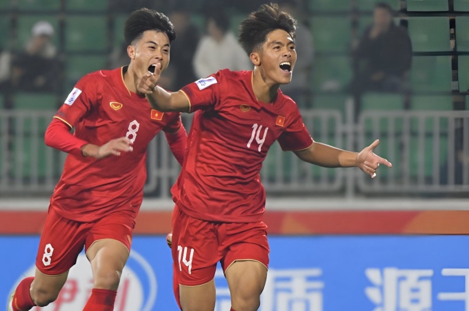 HLV Troussier triệu tập 9 cầu thủ U20 lên U23 Việt Nam, gồm những ai? - Ảnh 2.