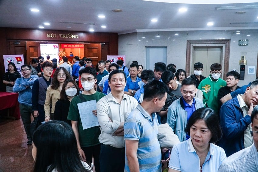 Ngành đăng kiểm: Chúng tôi đã ngã và chúng tôi đang đứng dậy! - Ảnh 2.