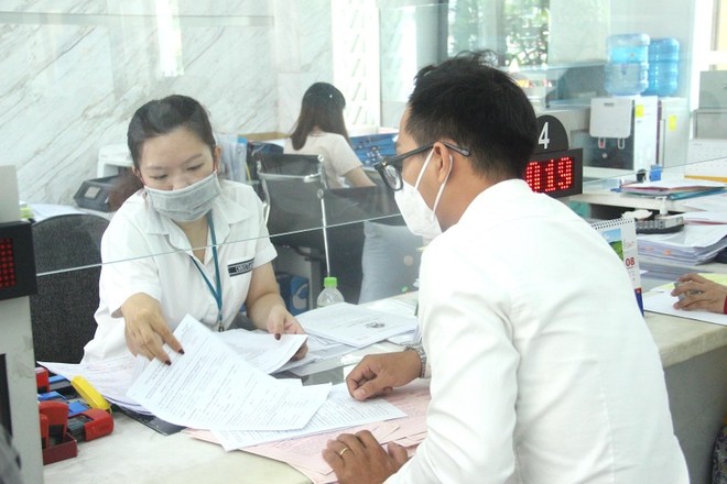 Hàng loạt chính sách quan trọng về tiền lương, bảo hiểm được áp dụng từ tháng 4/2023 - Ảnh 1.