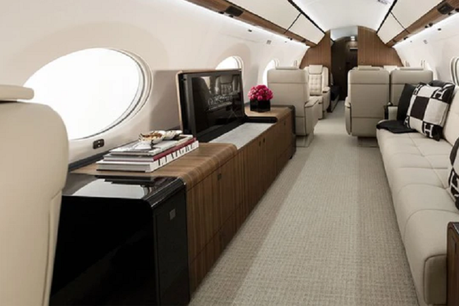 Chuyên cơ Gulfstream G650 giá 1,4 ngàn tỷ đồng của Cristiano Ronaldo - Ảnh 4.