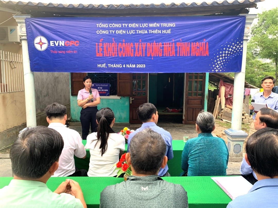 Điện lực TT-Huế hoàn thành khởi công 5 nhà tình nghĩa cho các hộ gia đình đặc biệt khó khăn  - Ảnh 4.