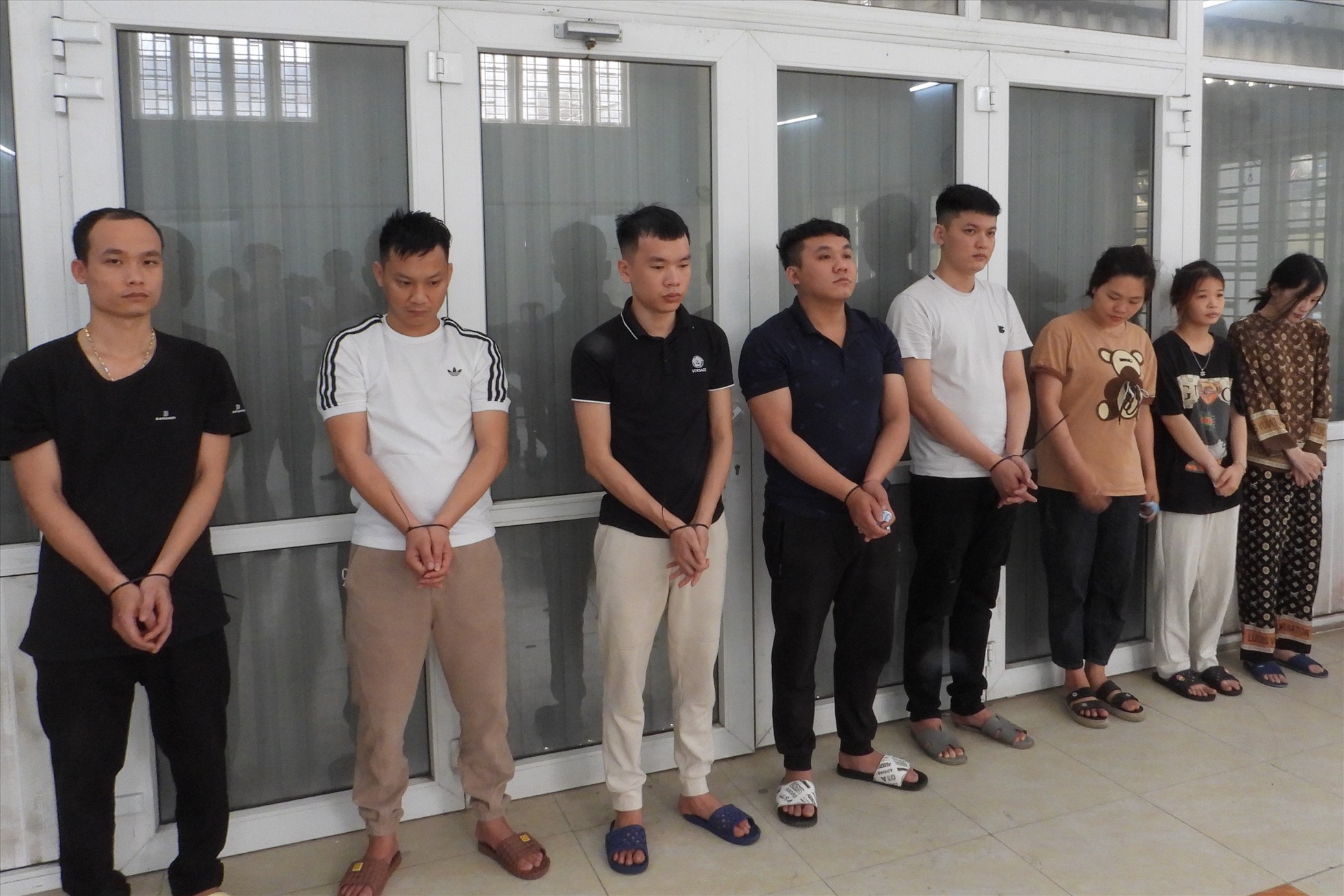 Cho vay tiền online, nhóm đối tượng lừa đảo chiếm đoạt hơn 10 tỷ đồng - Ảnh 1.