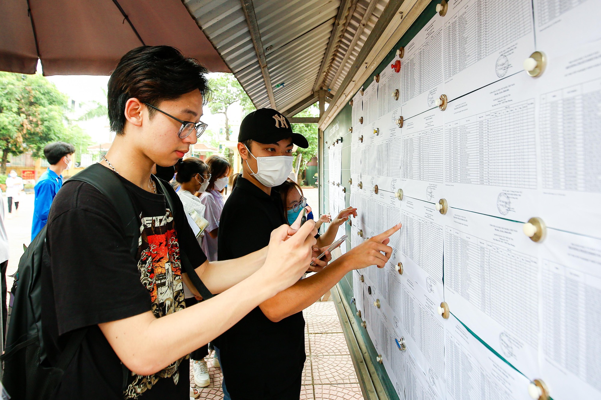 Bà Vũ Thu Hà làm Trưởng Ban Chỉ đạo thi tốt nghiệp THPT năm 2023 của Hà Nội - Ảnh 1.