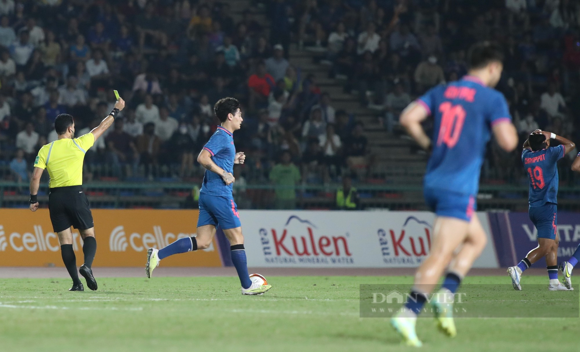 Ẩu đả trận U22 Thái Lan vs U22 Indonesia: 6 thẻ đỏ, 11 thẻ vàng - Ảnh 2.