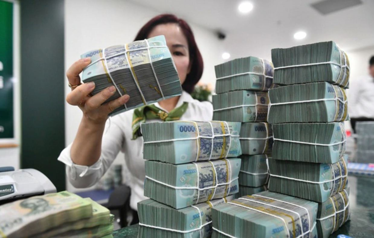 Thị trường chứng khoán chưa thể bứt tốc nhờ hạ lãi suất điều hành - Ảnh 1.