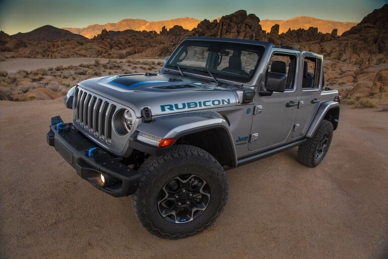 Top 3 xe Jeep mui trần khiến giới mê xe ngẩn ngơ - Ảnh 4.