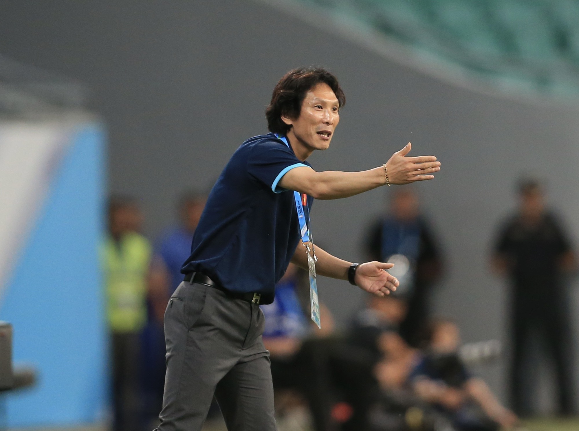 4 đội bóng V.League nào “trải thảm đỏ” với HLV Gong Oh-Kyun? - Ảnh 2.
