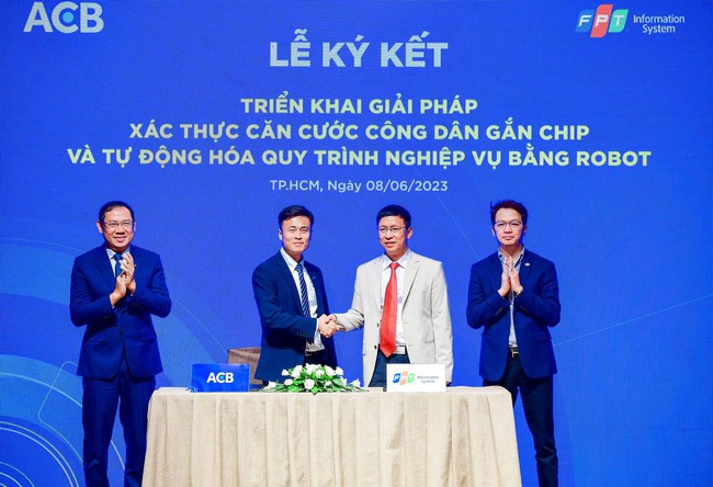 CEO Ngân hàng ACB - Từ Tiến Phát ‘hé lộ’ kết quả đầu tư hơn 1.000 tỷ đồng/năm vào chuyển đổi số  - Ảnh 4.