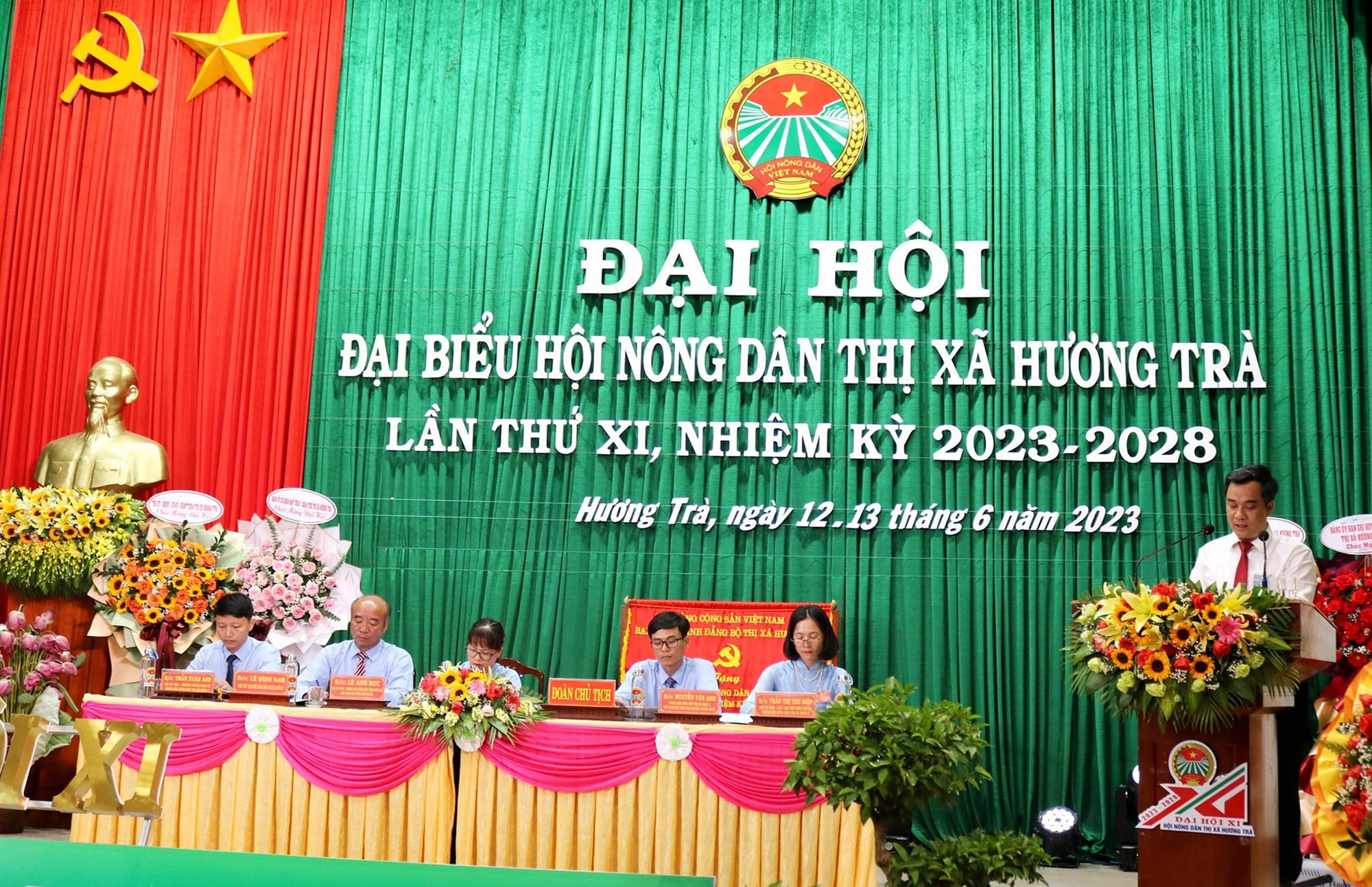 Bà Lê Anh Học tái đắc cử Chủ tịch Hội Nông dân thị xã Hương Trà, tỉnh Thừa Thiên Huế  - Ảnh 1.