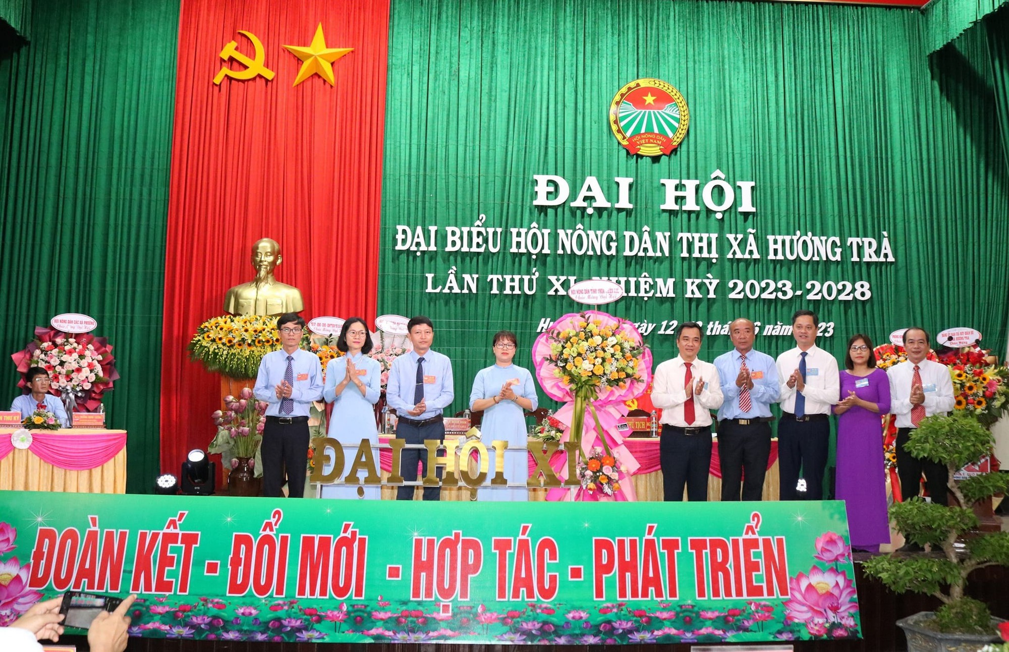 Bà Lê Anh Học tái đắc cử Chủ tịch Hội Nông dân thị xã Hương Trà, tỉnh Thừa Thiên Huế  - Ảnh 2.