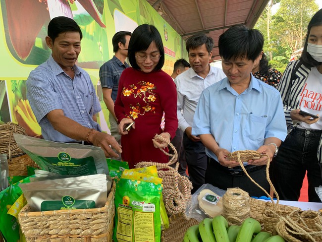 Đồng Nai: Nông dân tự kết nối, xuất khẩu trái chuối tươi, bẹ chuối, chuối sấy ra nước ngoài - Ảnh 5.