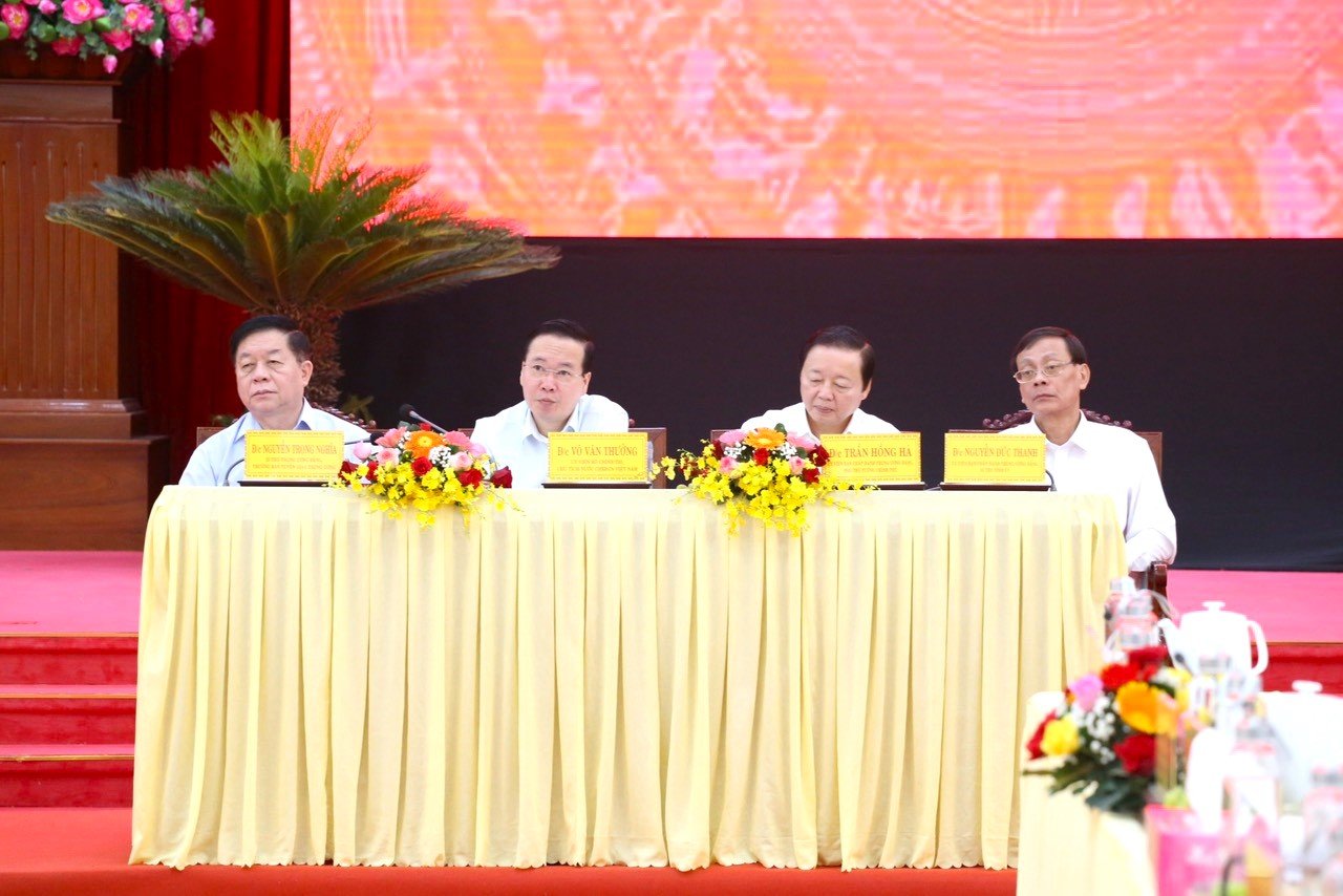 Chủ tịch nước Võ Văn Thưởng làm việc với Ban thường vụ Tỉnh ủy Ninh Thuận - Ảnh 4.