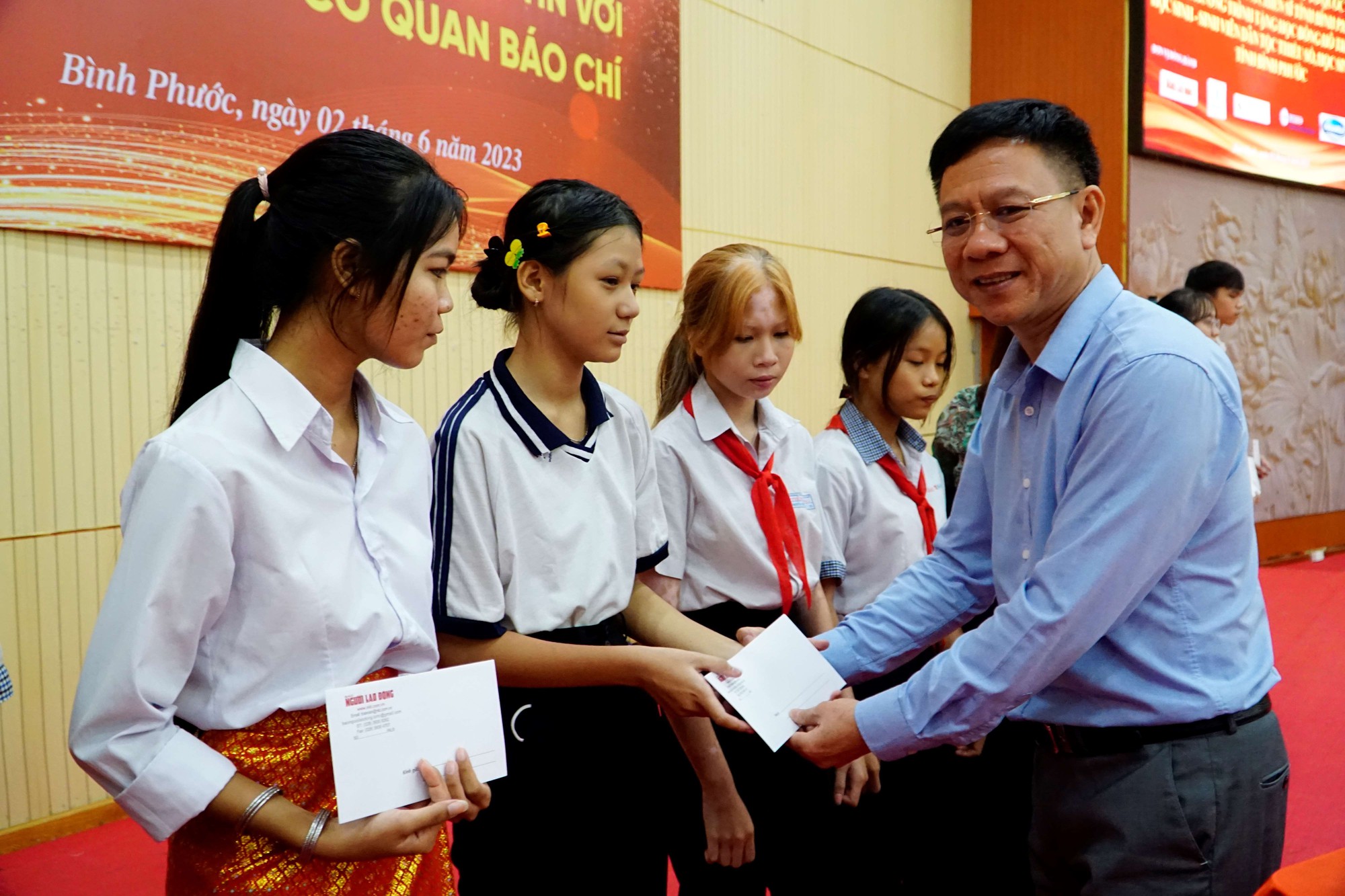 Bình Phước thu ngân sách gần 5.000 tỷ đồng trong 5 tháng đầu năm - Ảnh 3.