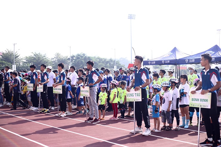 Gần 300 VĐV đua xuất tới ASIAD 19 tại Giải vô địch Roller Sports quốc gia 2023  - Ảnh 1.