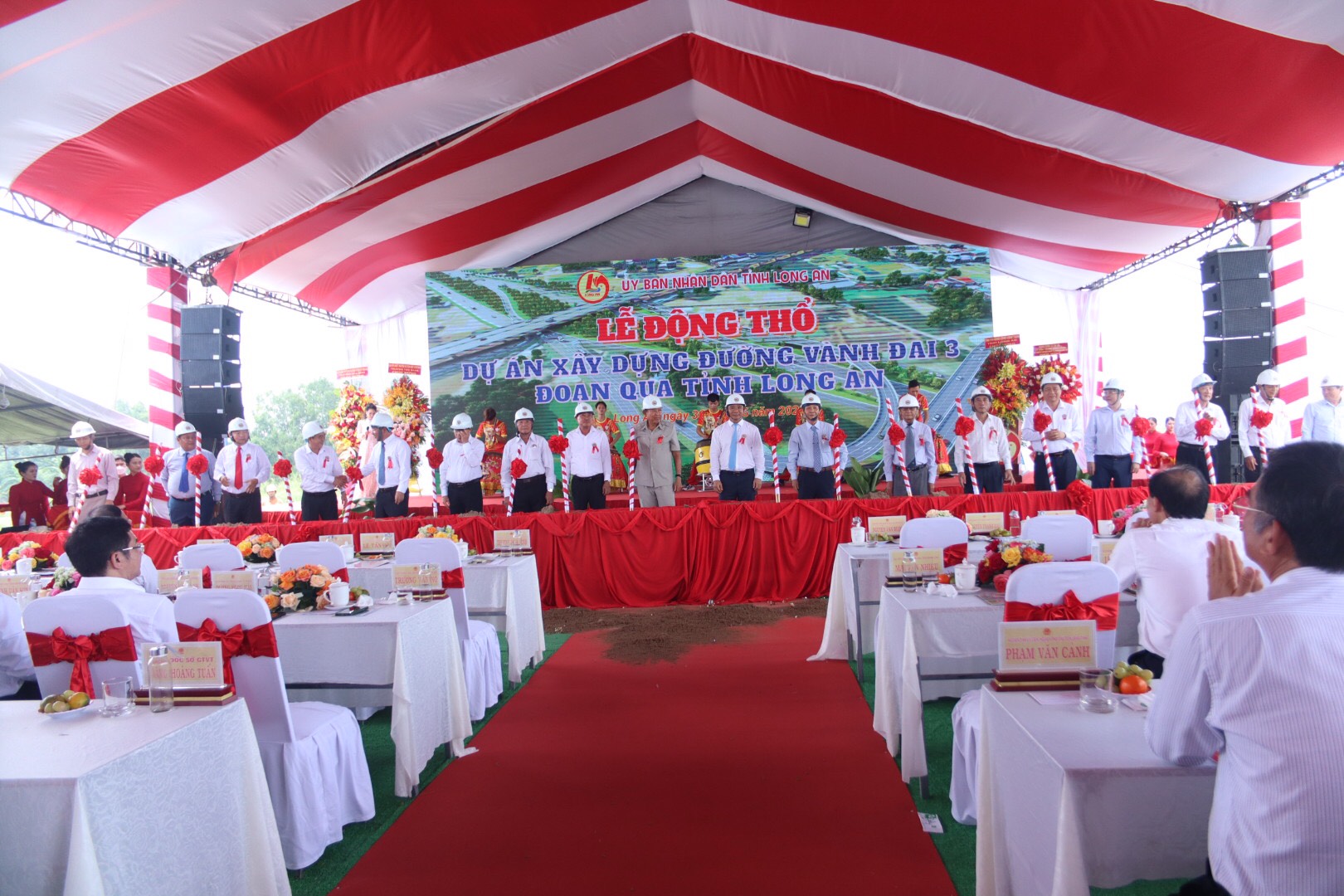 Long An: Động thổ dự án xây dựng Vành đai 3 đoạn qua huyện Bến Lức - Ảnh 1.
