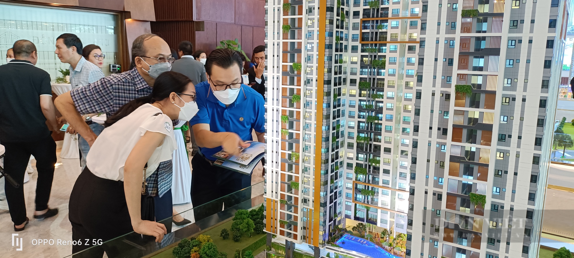 Môi giới rao “cắt lỗ”, giá nhà ở TP.HCM thực sự tăng hay giảm? - Ảnh 1.
