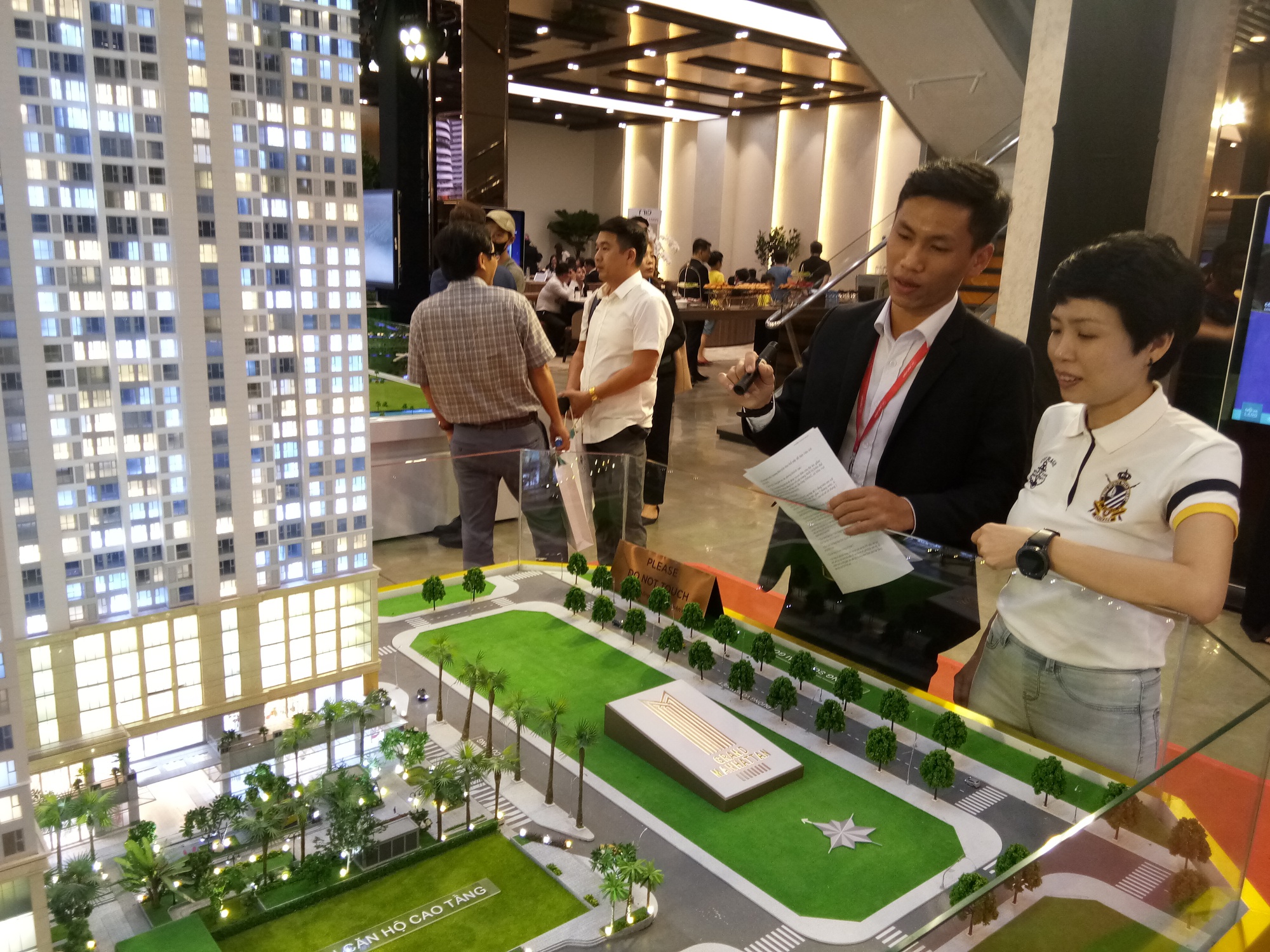 Nhu cầu thuê trọ ở TP.HCM rất lớn nhưng vì sao DN “ngó lơ” với nhà ở xã hội chỉ để cho thuê? - Ảnh 2.