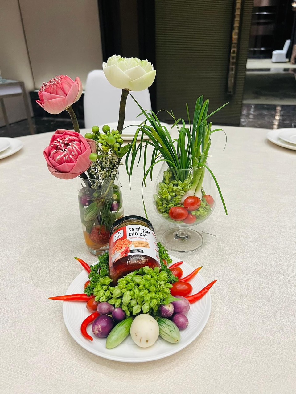 Bánh tráng, bún, nước mắm… được mang sang Thái Lan mời khách VIP - Ảnh 5.