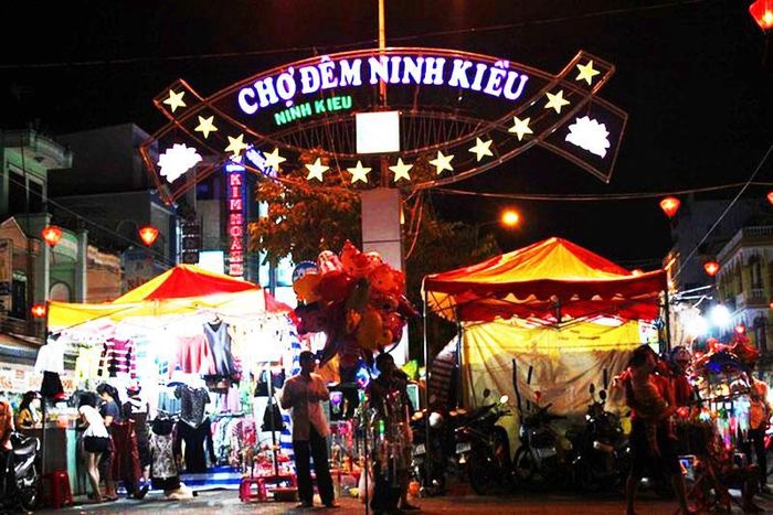 Cơ sở hạ tầng giao thông là &quot;điểm yếu&quot; cản trở phát triển kinh tế đêm vùng ĐBSCL - Ảnh 1.