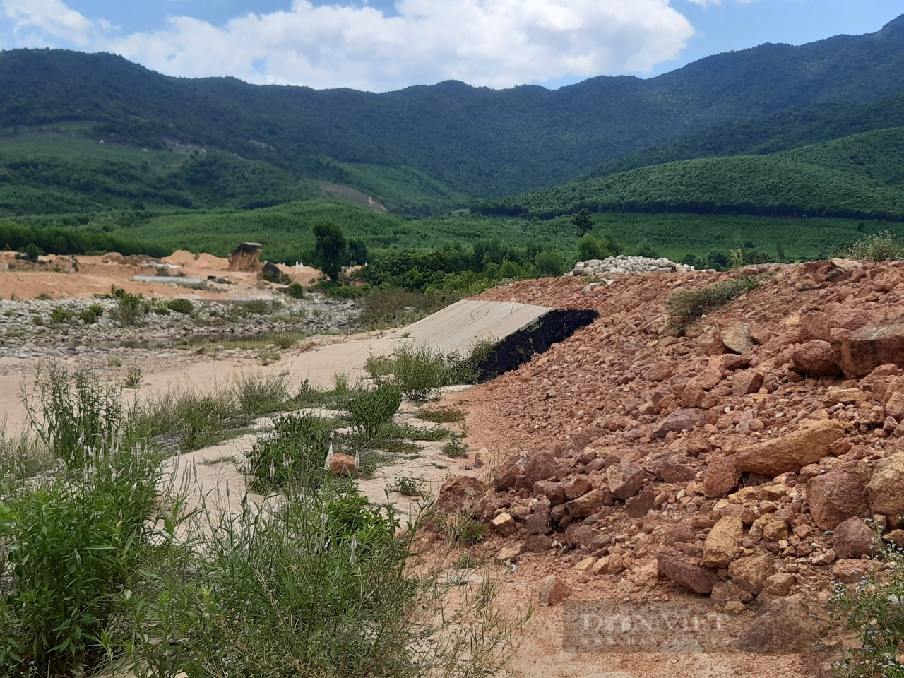 TT-Huế: Khu du lịch nổi tiếng “đắp chiếu” sau khi giao cho doanh nghiệp, dân khốn đốn vì mất công ăn việc làm - Ảnh 4.