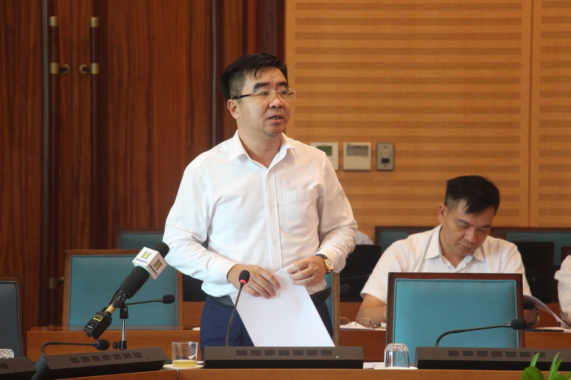 Quận Thanh Xuân: Di chuyển xe máy, xe đạp điện ra khỏi chung cư mini, tăng cường thang dây thoát hiểm - Ảnh 1.