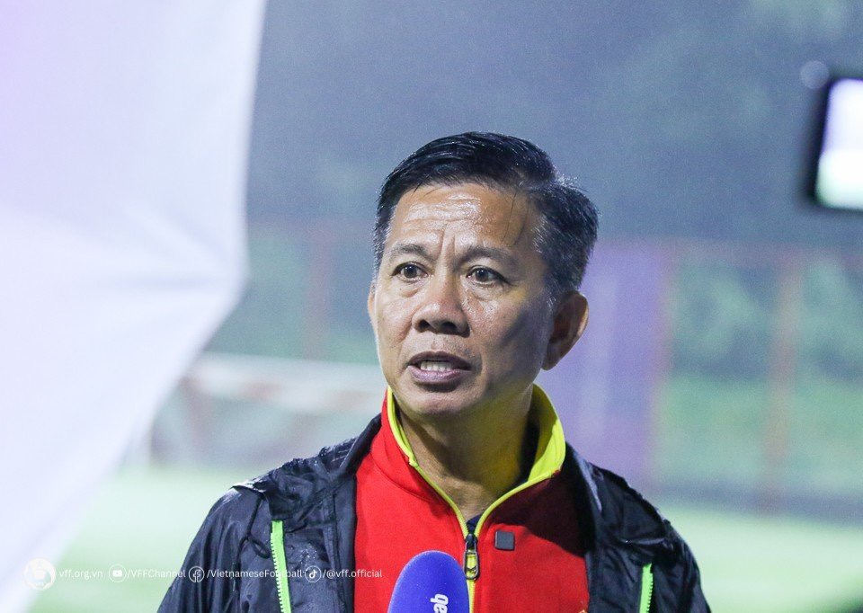 Olympic Việt Nam đội mưa, rèn miếng đánh quyết đấu Olympic Ả Rập Xê Út - Ảnh 3.