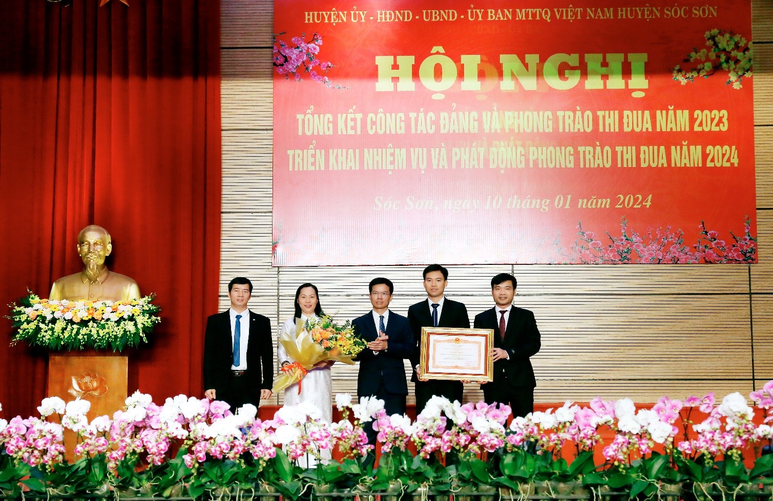 Huyện Sóc Sơn tổng kết phong trào thi đua năm 2023- Ảnh 1.