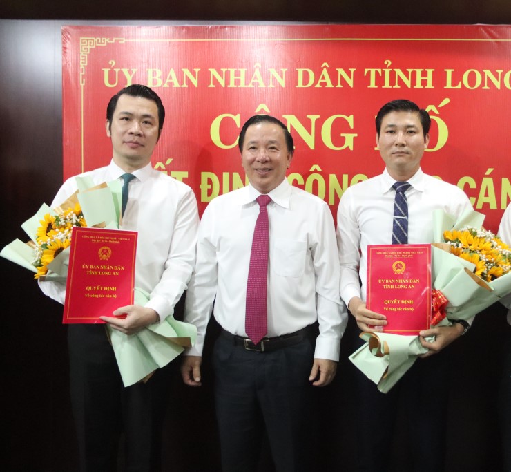 Ông Trương Tấn Sơn, giữ chức Phó giám đốc sở Xây dựng Long An - Ảnh 1.