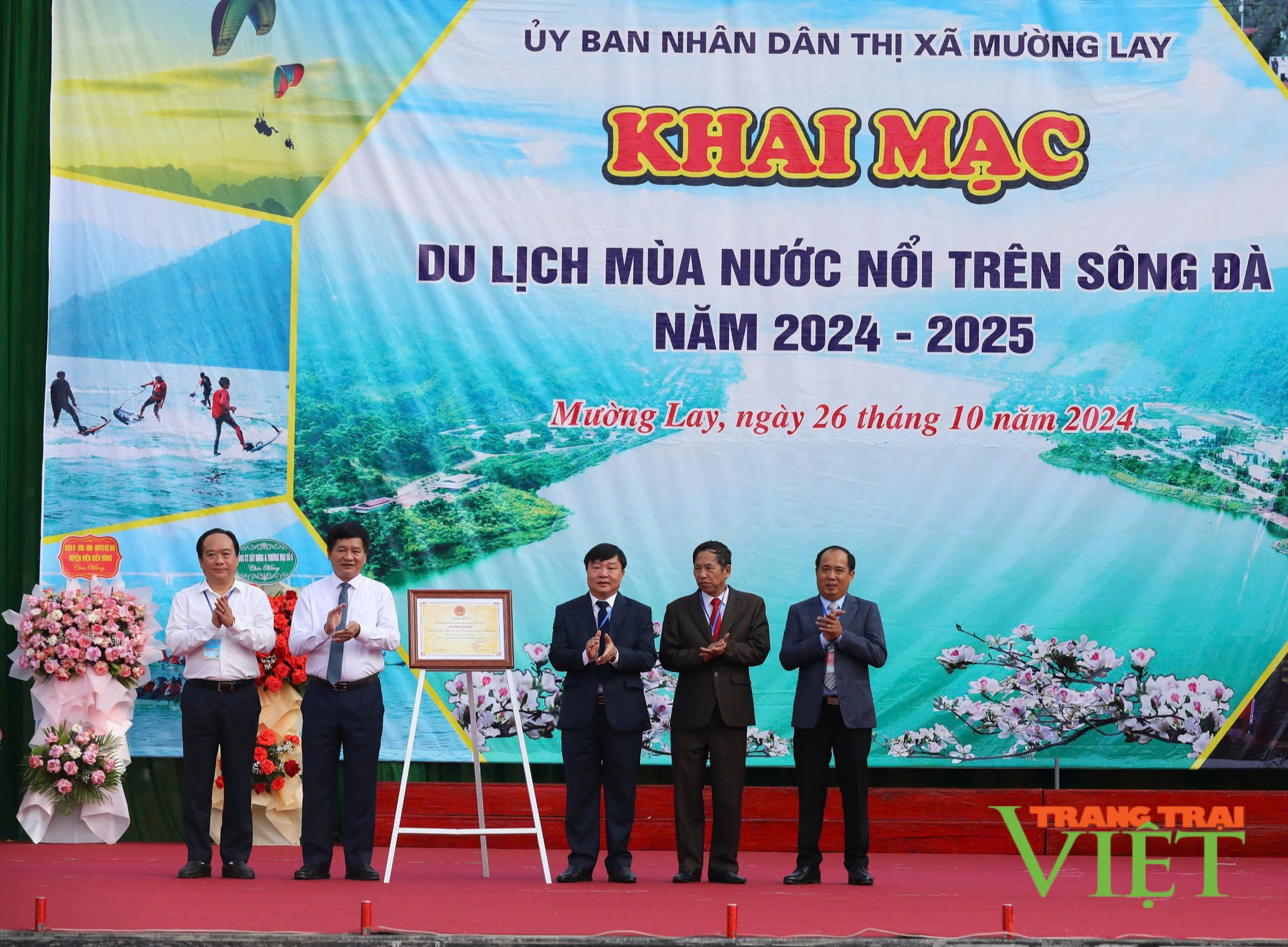 Khai mạc Du lịch mùa nước nổi trên Sông Đà năm 2024-2025 - Ảnh 2.