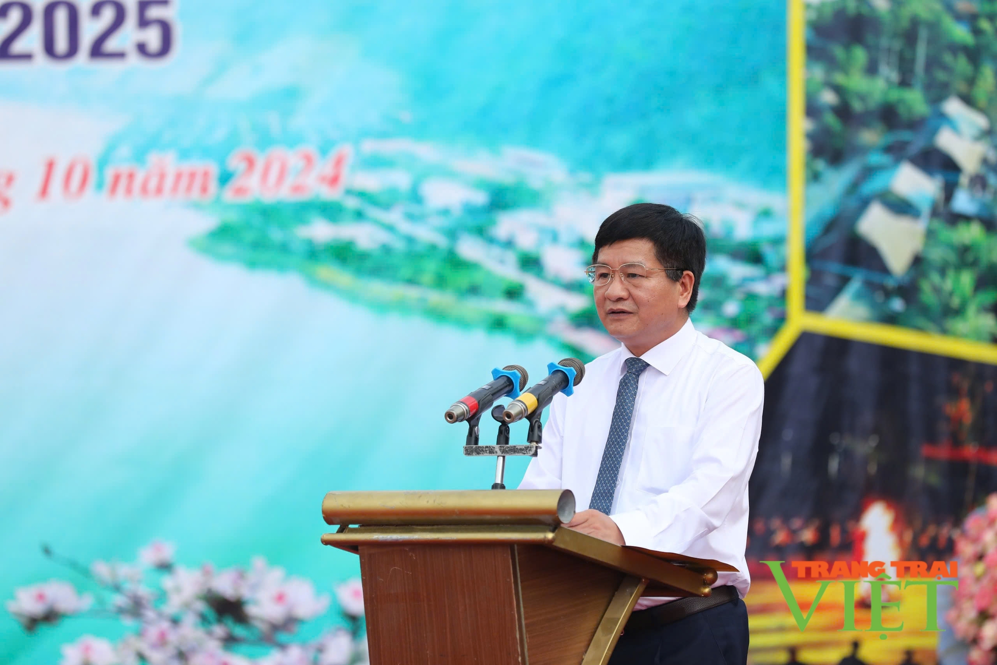 Khai mạc Du lịch mùa nước nổi trên Sông Đà năm 2024-2025 - Ảnh 3.