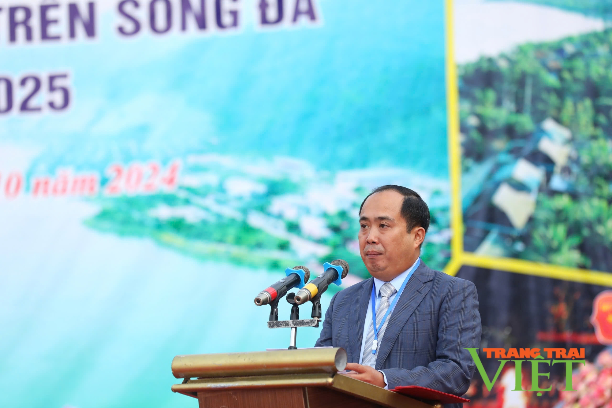 Khai mạc Du lịch mùa nước nổi trên Sông Đà năm 2024-2025 - Ảnh 1.