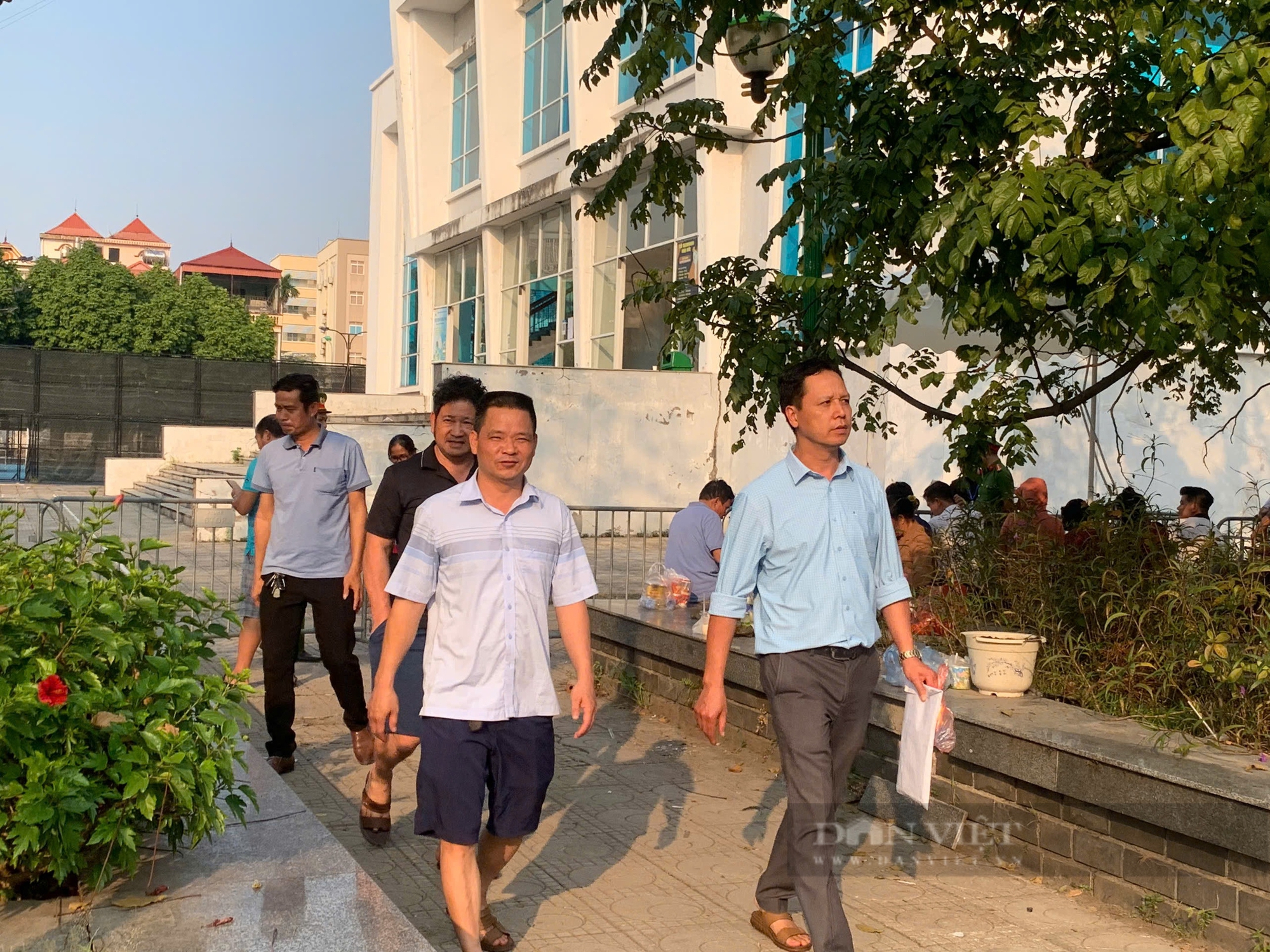 Đấu giá đất Hoài Đức đã xuất hiện lô trên 100 triệu đồng/m2 sau 7 vòng- Ảnh 1.