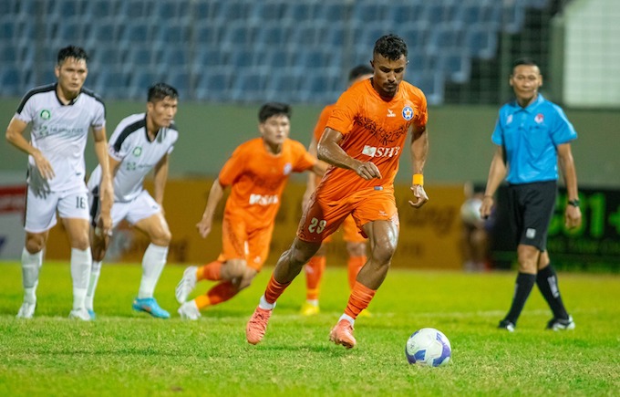 SHB Đà Nẵng thanh lý cựu sao U18 Barcelona? - Ảnh 1.