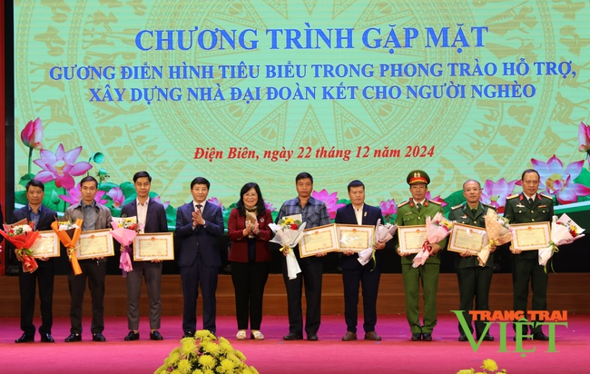 Điện Biên: Gặp mặt các tập thể, cá nhân điển hình trong hỗ trợ làm nhà Đại đoàn kết năm 2024   - Ảnh 3.