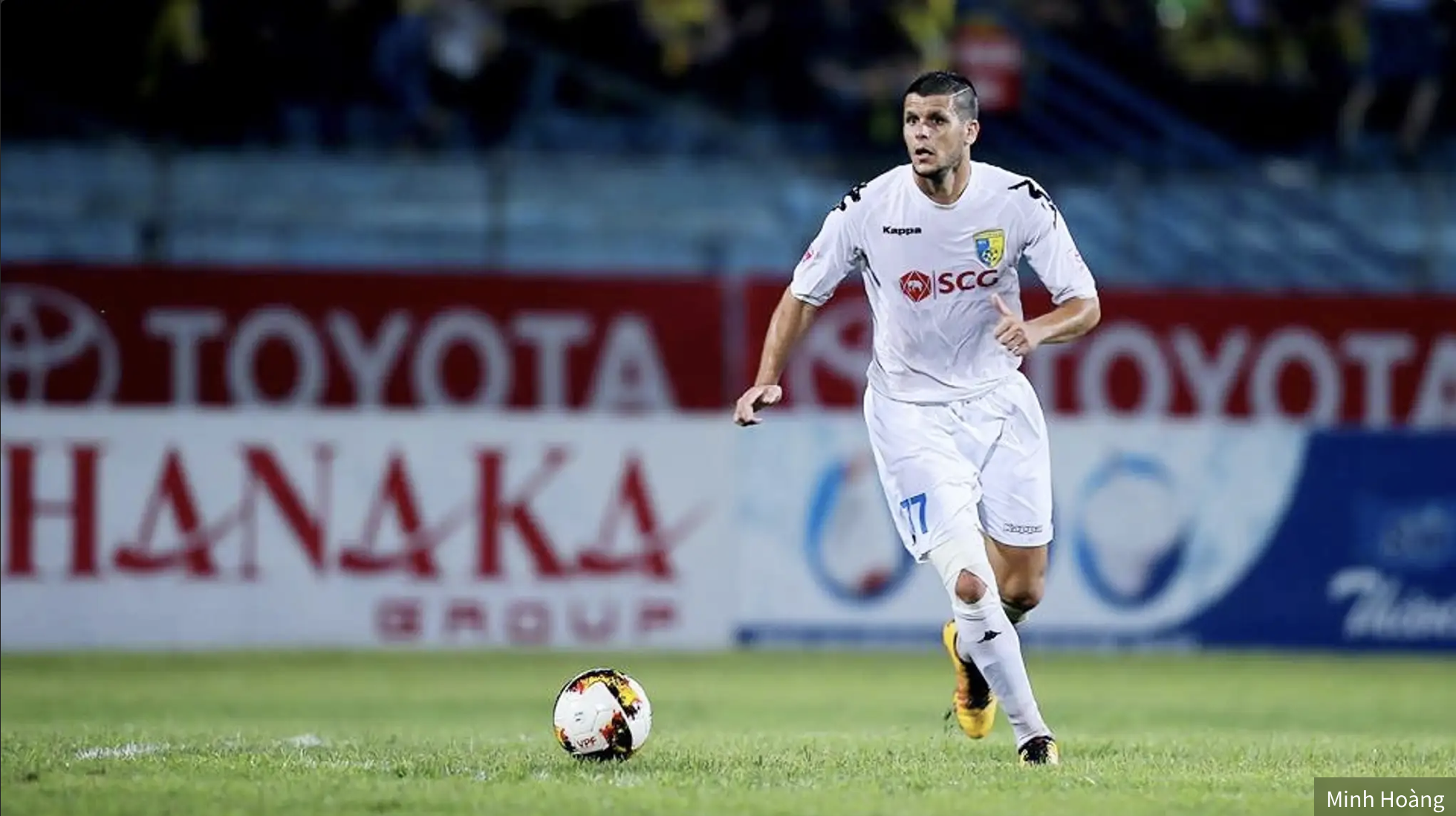 Thi đấu ở Việt Nam, các ngoại binh V.League kể gì với báo chí quê nhà?- Ảnh 6.