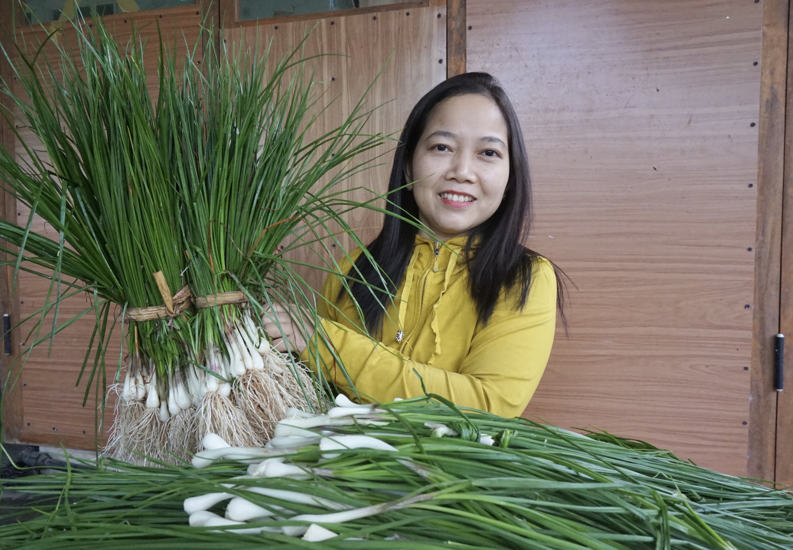 Đặc sản Tết: Loại củ trắng nõn ở đất Hoà Nhơn đem dầm mắm, chua ngọt, nhìn thấy ai cũng thèm- Ảnh 1.