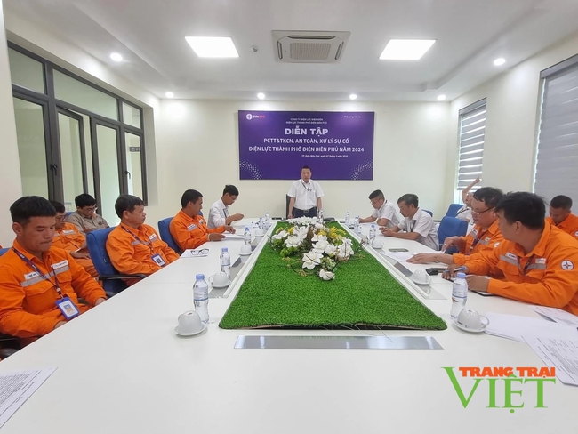 Diễn tập xử lý sự cố phục vụ cấp điện các hoạt động kỷ niệm 70 năm Chiến thắng Điện Biên Phủ  - Ảnh 2.