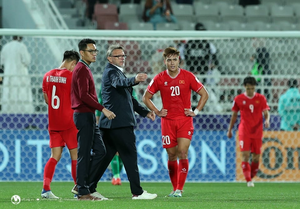 "Điểm tựa Mỹ Đình sẽ giúp HLV Troussier phá dớp toàn thua trước Indonesia"- Ảnh 1.