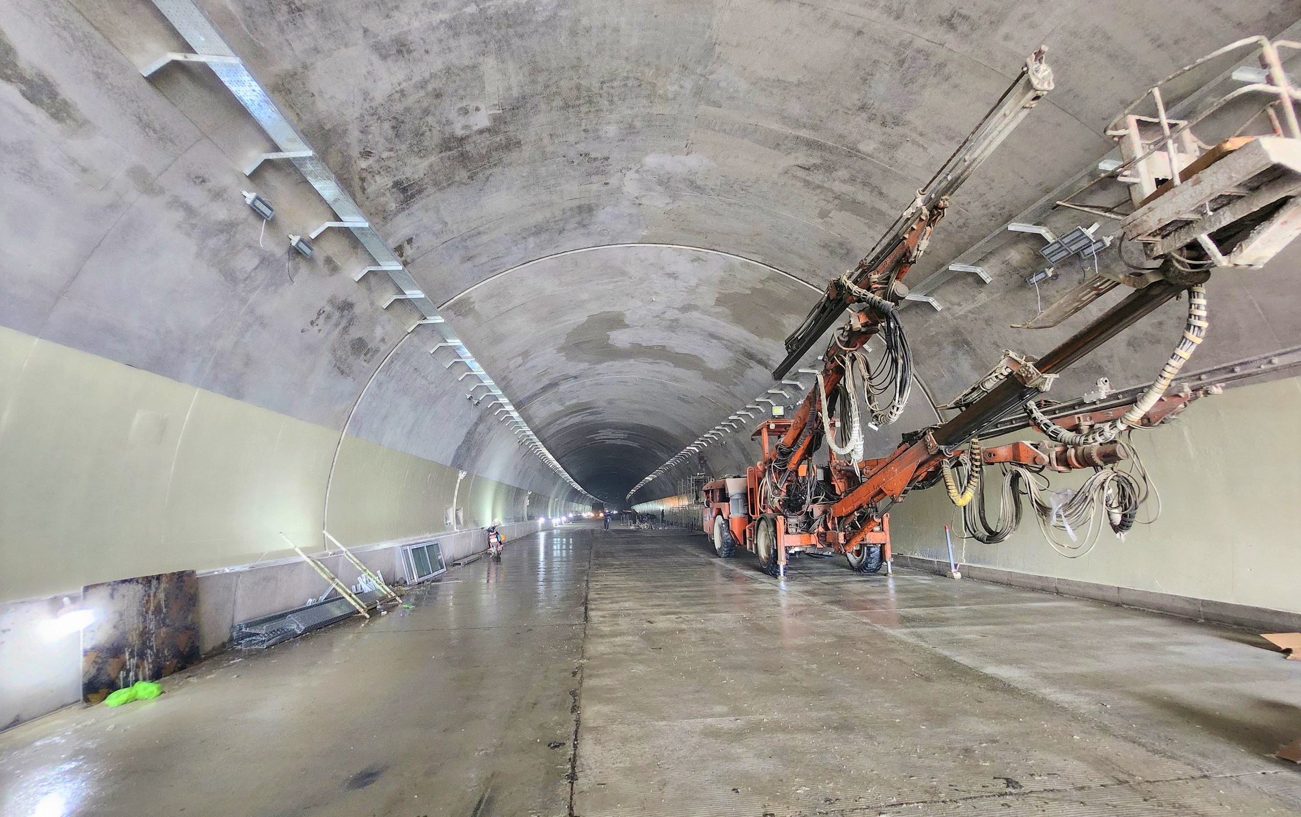 Ngắm toàn cảnh 30km đầu tiên trên dự án cao tốc Diễn Châu - Bãi Vọt được thông xe- Ảnh 8.